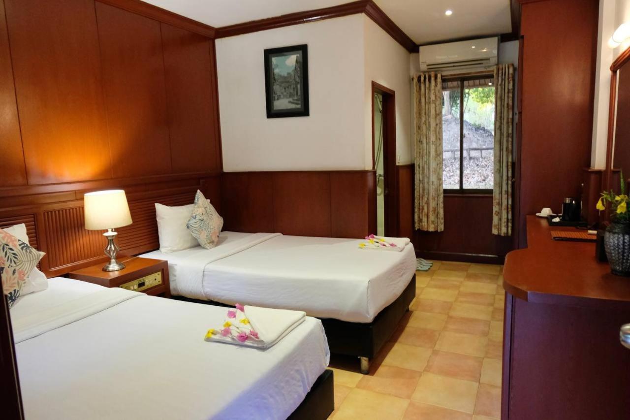 Kirirom Hillside Resort Kampong Speu Esterno foto